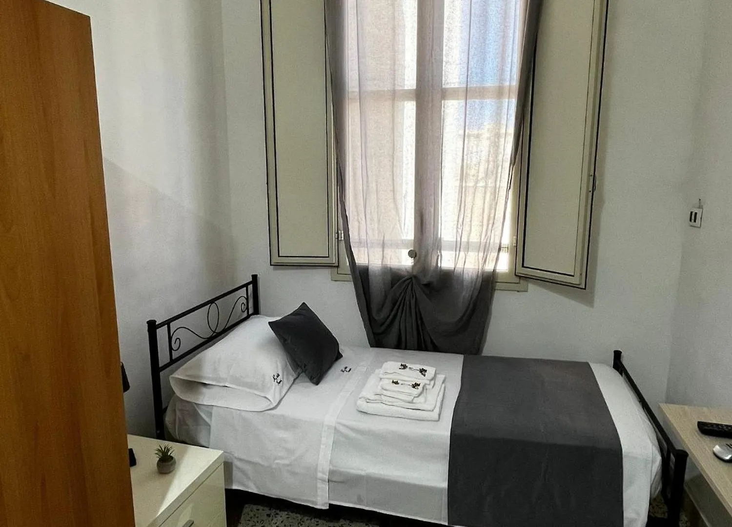 Ag Suite Trapani 0*,  Włochy